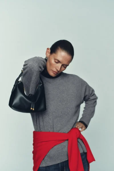 Gold Aksesuarlı Bucket Kadın El ve Omuz Çantası - Görsel 2